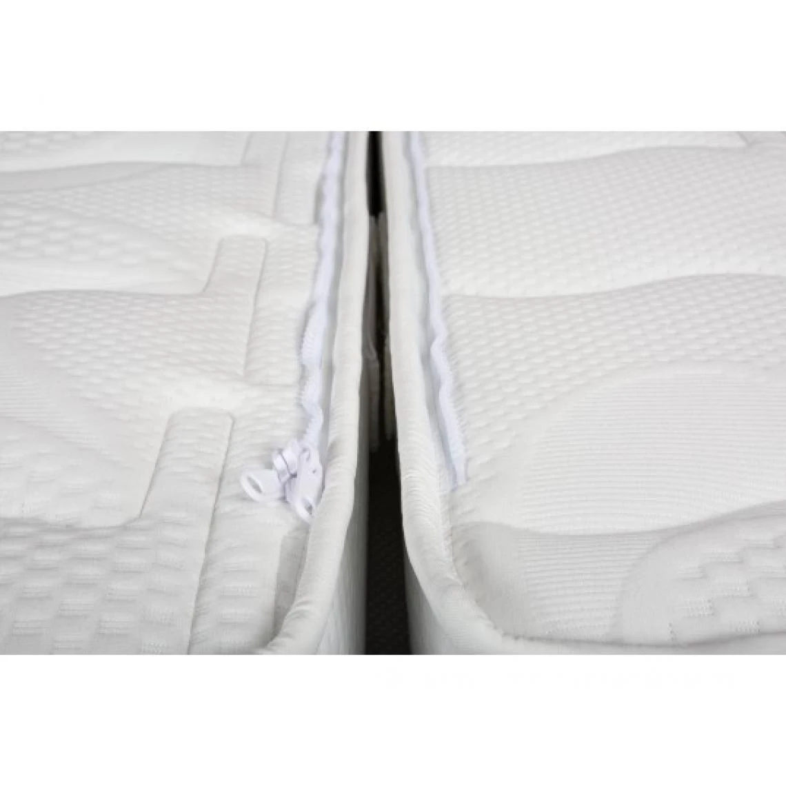 UB DESIGN Matelas 2 X 90 X 200 Hostel M 2x90x200cm Reliable Par Fermeture éclai... 6 UB DESIGN Matelas 2 X 90 X 200 Hostel M 2x90x200cm Reliable Par Fermeture éclai... – Image 4