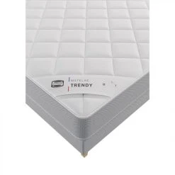 Matelas + Sommier 140x190 Cm SIMMONS + 2 Oreillers + Couette TRENDY -Talamo Magasin matelas sommier 140x190 cm simmons 2 oreillers couette trendy 10136466 26075208 1140x1140